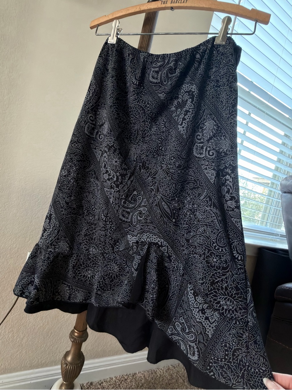 Womens Black Paisley Midi Skirt - JKLA California